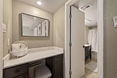 4649 Wild Indigo Street #336, Houston, TX 77027 - Photo 25
