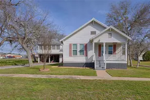 309 Anderson St, Schulenburg, TX 78956 - Photo 1