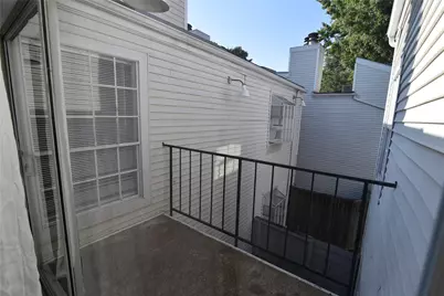 9809 Richmond Avenue #E7, Houston, TX 77042 - Photo 13