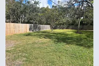 708 Western Avenue, Angleton, TX 77515 - Photo 19