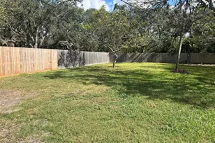 708 Western Ave, Angleton, TX 77515 - Photo 19