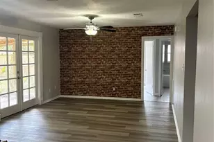 708 Western Ave, Angleton, TX 77515 - Photo 3