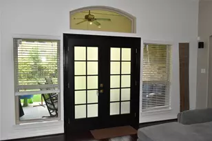 14822 Twin Waters CT, Houston, TX 77044 - Photo 35