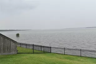 14822 Twin Waters CT, Houston, TX 77044 - Photo 39