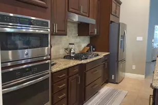 14822 Twin Waters CT, Houston, TX 77044 - Photo 11