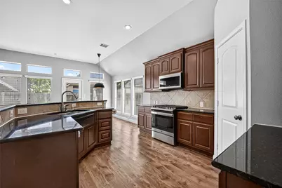 5606 Walnut Glen Lane, Rosenberg, TX 77471 - Photo 15