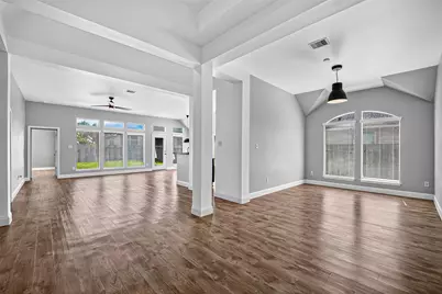 5606 Walnut Glen Lane, Rosenberg, TX 77471 - Photo 9
