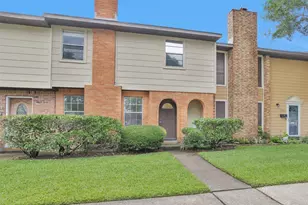 1528 Silverpines Rd, Houston, TX 77062 - Photo 1