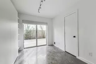 5214 Blossom St, Houston, TX 77007 - Photo 13