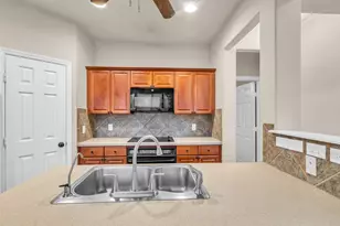 7803 Glenn Cliff Dr, Houston, TX 77064 - Photo 17