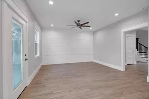 5810 Balbo St, Houston, TX 77091 - Photo 5