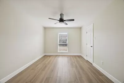 18800 Egret Bay Boulevard #907, Houston, TX 77058 - Photo 19