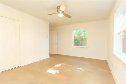 6622 Westview Drive, Houston, TX 77055 - Photo 9