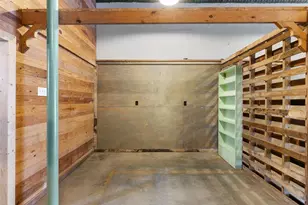 922 E Commerce St, Buffalo, TX 75831 - Photo 11