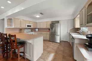 153 Lakeshore Dr, Onalaska, TX 77360 - Photo 17