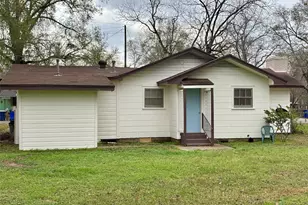 504 E Bell Ave, Crockett, TX 75835 - Photo 9