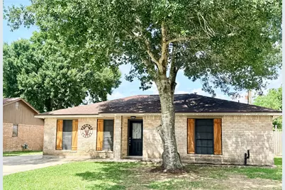 1310 Valley Drive, Angleton, TX 77515 - Photo 1
