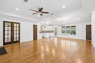 1526 Adkins Rd, Houston, TX 77055 - Photo 5