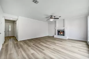 14903 Redwood Bend Trail, Houston, TX 77062 - Photo 3
