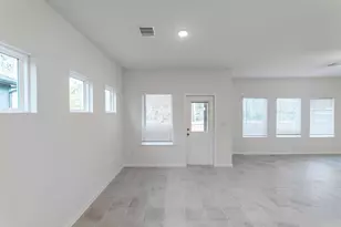 10604 Altitude Wy, Conroe, TX 77303 - Photo 5