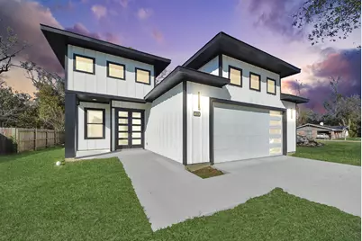 316 E Oakdale Street, Dayton, TX 77535 - Photo 1