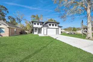 316 E Oakdale St, Dayton, TX 77535 - Photo 3