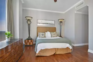 801 E Beach Dr, Galveston, TX 77550 - Photo 29