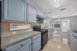1426 Zinnia Rd, Missouri City, TX 77489 - Photo 9