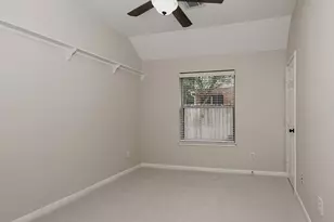 23 Lamps Glow Pl, The Woodlands, TX 77382 - Photo 13