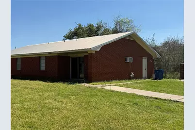 1905 10th Street, Hempstead, TX 77445 - Photo 1