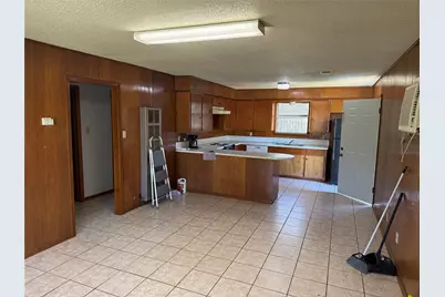 1905 10th Street, Hempstead, TX 77445 - Photo 5