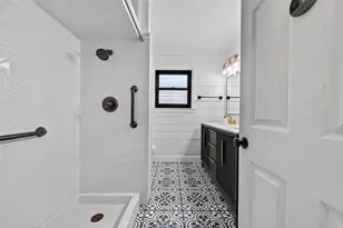 302 W Stone St, Brenham, TX 77833 - Photo 19