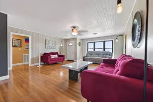 302 W Stone St, Brenham, TX 77833 - Photo 7