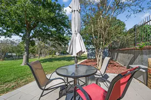 302 W Stone St, Brenham, TX 77833 - Photo 25