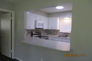 8716 Club House Dr, Willis, TX 77378 - Photo 3