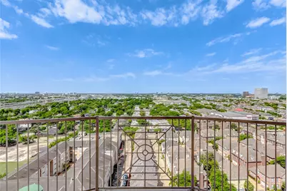 3505 Sage Road #1702, Houston, TX 77056 - Photo 27