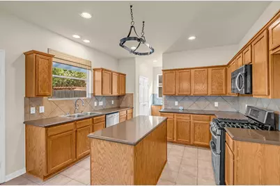 5506 Bentwood Elm Street, Spring, TX 77379 - Photo 13