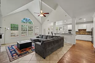 83 E Green Gables Cir, The Woodlands, TX 77382 - Photo 13