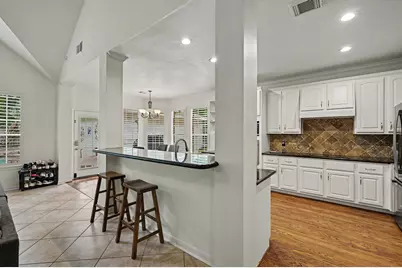 83 E Green Gables Circle, The Woodlands, TX 77382 - Photo 13