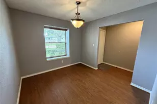 14 Sarita Rd, Angleton, TX 77515 - Photo 5