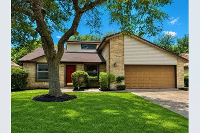 14 Sarita Rd, Angleton, TX 77515 - Photo 1