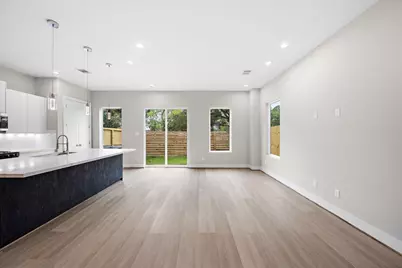 24 Bucan #C, Houston, TX 77076 - Photo 7