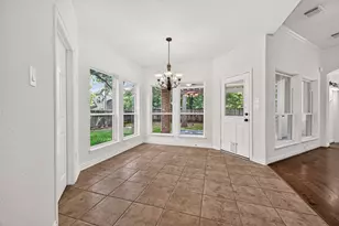 18 Petal Park Pl, The Woodlands, TX 77382 - Photo 9