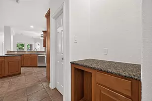 18 Petal Park Pl, The Woodlands, TX 77382 - Photo 13