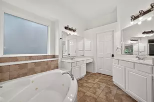 18 Petal Park Pl, The Woodlands, TX 77382 - Photo 35