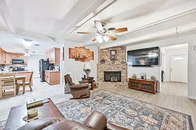 5106 Harbor Light Drive, Dickinson, TX 77539 - Photo 9