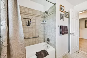 5106 Harbor Light Dr, Dickinson, TX 77539 - Photo 19