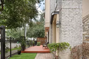 5733 Kansas St, Houston, TX 77007 - Photo 1