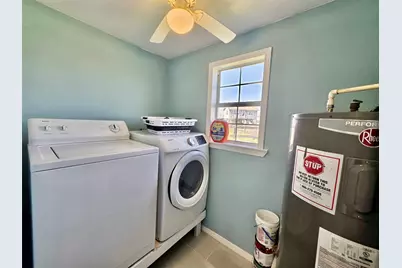 325 Texas Street, Freeport, TX 77541 - Photo 13