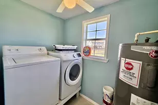 325 Texas St, Freeport, TX 77541 - Photo 13